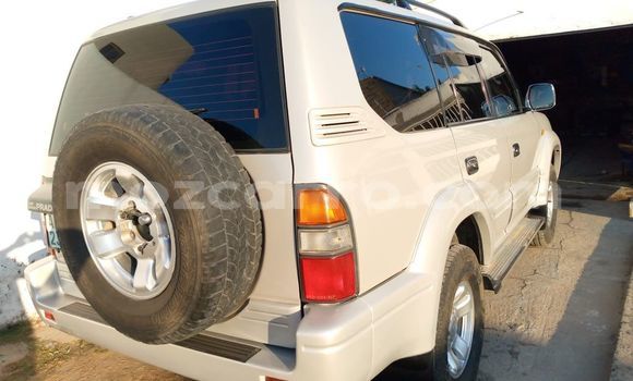 Buy Used Toyota Prado Silver Car in Maputo in Maputo Buy Used Toyota Prado Silver Car in Maputo in Maputo