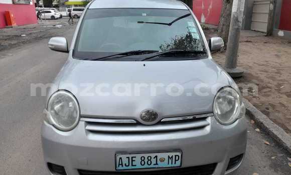 Tenga Tsaru Toyota Sienta Sirivha Mota in Maputo in Maputo