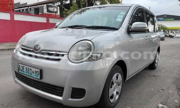 Comprar Usado Toyota Sienta Prata Carro em Maputo em Maputo Comprar Usado Toyota Sienta Prata Carro em Maputo em Maputo