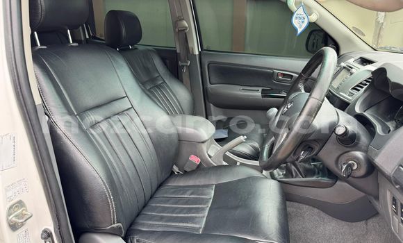 Tenga Itsva Toyota Hilux Chena Mota in Maputo in Maputo Tenga Itsva Toyota Hilux Chena Mota in Maputo in Maputo