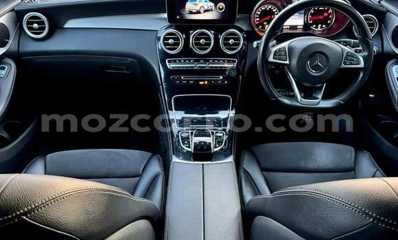 Nunua Mpya Mercedes-Benz GLC 250D Kijani Gari ndani ya Maputo nchini Maputo Nunua Mpya Mercedes-Benz GLC 250D Kijani Gari ndani ya Maputo nchini Maputo