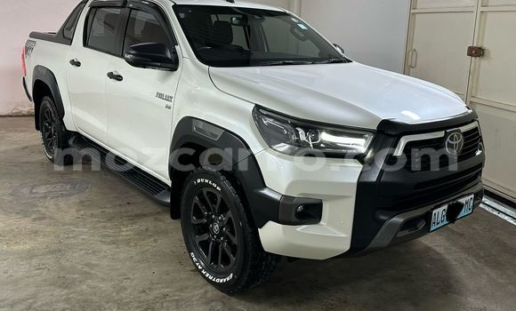 Comprar Novo Toyota Hiluxe Revo Branco Carro em Maputo em Maputo Comprar Novo Toyota Hiluxe Revo Branco Carro em Maputo em Maputo