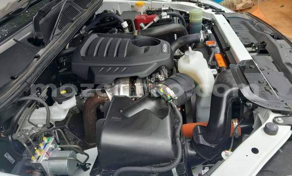 Buy Used Isuzu D-MAX White Car in Maputo in Maputo Buy Used Isuzu D-MAX White Car in Maputo in Maputo