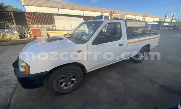 Tenga Tsaru Nissan NP 300 Chena Mota in Maputo in Maputo Tenga Tsaru Nissan NP 300 Chena Mota in Maputo in Maputo