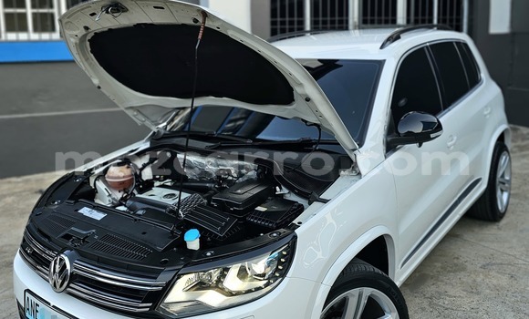 Buy Used Volkswagen Tiguan White Car in Maputo in Maputo Buy Used Volkswagen Tiguan White Car in Maputo in Maputo