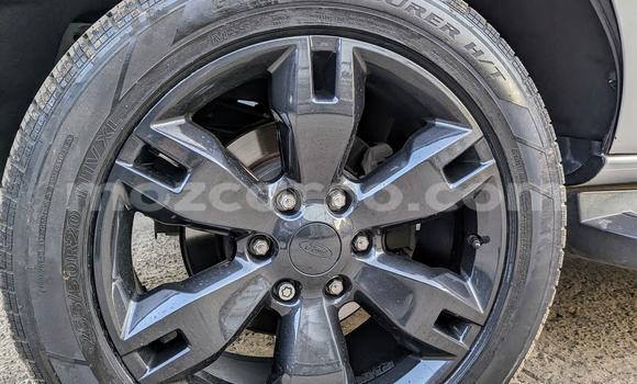 Nunua Ilio tumika Ford Everest Fedha Gari ndani ya Maputo nchini Maputo Nunua Ilio tumika Ford Everest Fedha Gari ndani ya Maputo nchini Maputo