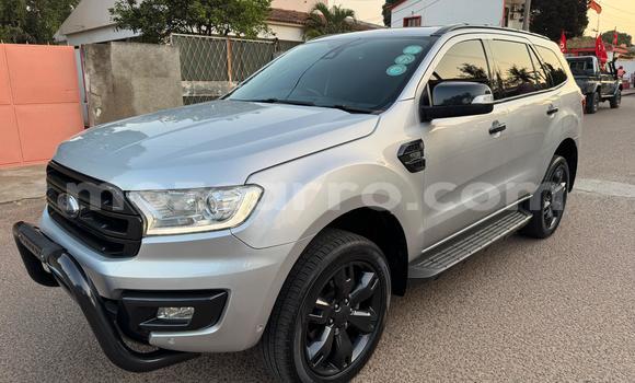 Nunua Ilio tumika Ford Everest Fedha Gari ndani ya Maputo nchini Maputo Nunua Ilio tumika Ford Everest Fedha Gari ndani ya Maputo nchini Maputo
