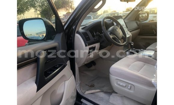 Comprar Importar Toyota Land Cruiser Preto Carro em Import - Dubai em Cabo Delgado Comprar Importar Toyota Land Cruiser Preto Carro em Import - Dubai em Cabo Delgado