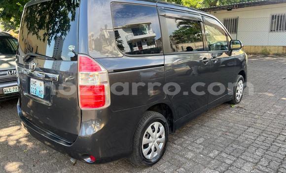 Comprar Usado Toyota Noah Preto Carro em Maputo em Maputo Comprar Usado Toyota Noah Preto Carro em Maputo em Maputo