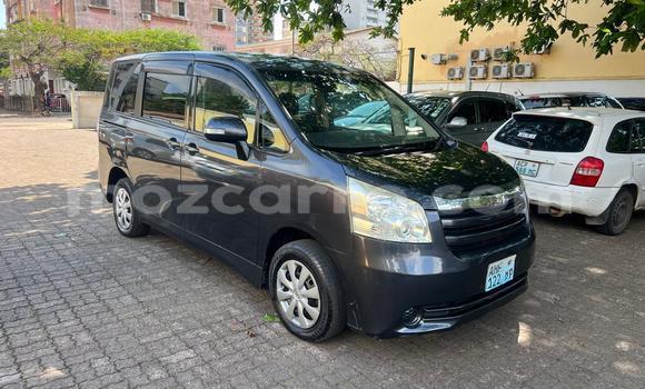Comprar Usado Toyota Noah Preto Carro em Maputo em Maputo Comprar Usado Toyota Noah Preto Carro em Maputo em Maputo