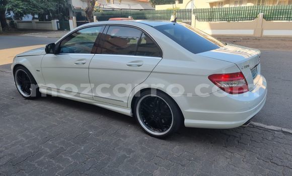 Nunua Mpya MercedesâBenz AMG GLC Nyeupe Gari ndani ya Maputo nchini Maputo Nunua Mpya MercedesâBenz AMG GLC Nyeupe Gari ndani ya Maputo nchini Maputo