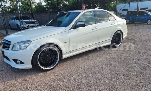 Nunua Mpya MercedesâBenz AMG GLC Nyeupe Gari ndani ya Maputo nchini Maputo Nunua Mpya MercedesâBenz AMG GLC Nyeupe Gari ndani ya Maputo nchini Maputo