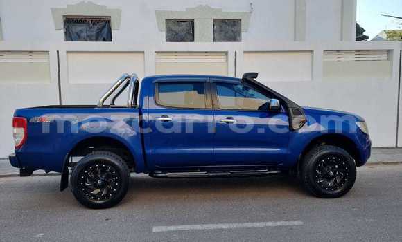 Nunua Ilio tumika Mazda BT-50 Bluu Gari ndani ya Maputo nchini Maputo Nunua Ilio tumika Mazda BT-50 Bluu Gari ndani ya Maputo nchini Maputo