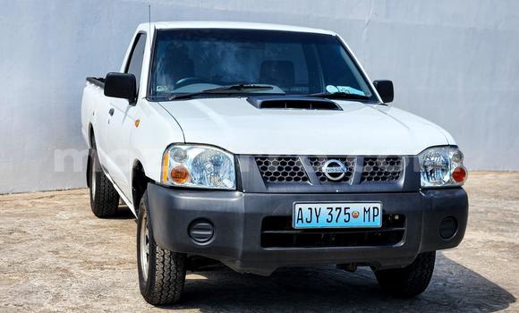 Comprar Usado Nissan Hardbody Branco Carro em Maputo em Maputo Comprar Usado Nissan Hardbody Branco Carro em Maputo em Maputo