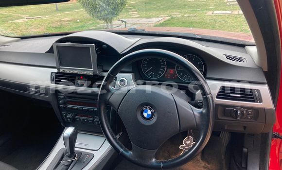 Comprar Usado BMW 321 Vermelho Carro em Maputo em Maputo Comprar Usado BMW 321 Vermelho Carro em Maputo em Maputo
