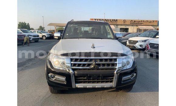 Comprar Importar Mitsubishi Pajero Preto Carro em Import - Dubai em Cabo Delgado Comprar Importar Mitsubishi Pajero Preto Carro em Import - Dubai em Cabo Delgado