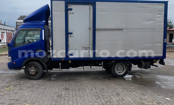Comprar Usado Toyota Dyna Azul Caminhão em Maputo em Maputo Comprar Usado Toyota Dyna Azul Caminhão em Maputo em Maputo