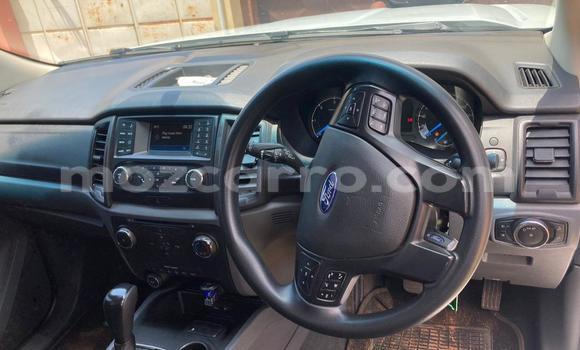 Buy Used Ford Everest White Car in Maputo in Maputo Buy Used Ford Everest White Car in Maputo in Maputo