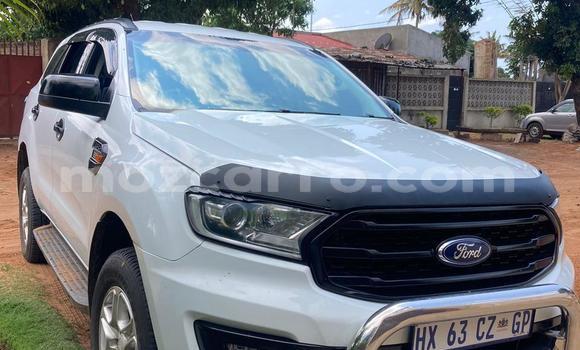 Buy Used Ford Everest White Car in Maputo in Maputo Buy Used Ford Everest White Car in Maputo in Maputo