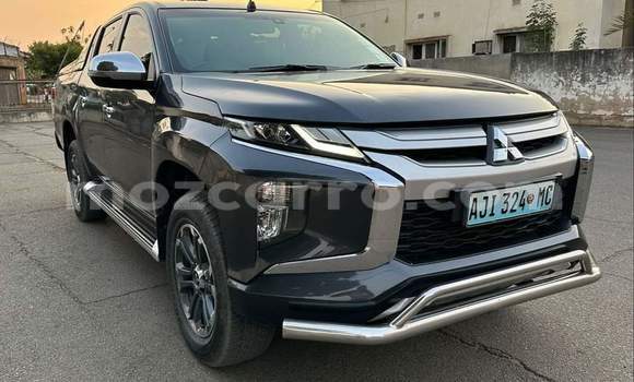 Nunua Ilio tumika Mitsubishi Triton Nyeusi Gari ndani ya Maputo nchini Maputo Nunua Ilio tumika Mitsubishi Triton Nyeusi Gari ndani ya Maputo nchini Maputo