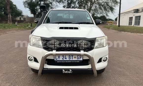 Buy Used Toyota Hilux White Car in Maputo in Maputo Buy Used Toyota Hilux White Car in Maputo in Maputo