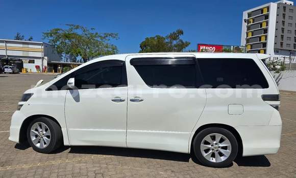 Buy Used Toyota Vellfire White Car in Maputo in Maputo Buy Used Toyota Vellfire White Car in Maputo in Maputo