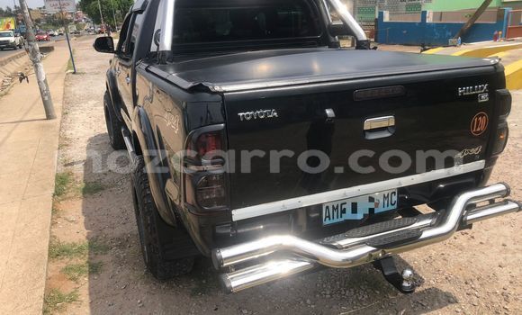 Nunua Ilio tumika Toyota Hilux Nyeusi Gari ndani ya Maputo nchini Maputo Nunua Ilio tumika Toyota Hilux Nyeusi Gari ndani ya Maputo nchini Maputo