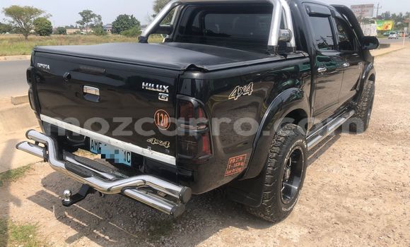 Nunua Ilio tumika Toyota Hilux Nyeusi Gari ndani ya Maputo nchini Maputo Nunua Ilio tumika Toyota Hilux Nyeusi Gari ndani ya Maputo nchini Maputo