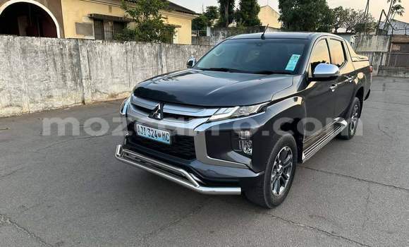 Nunua Ilio tumika Mitsubishi Triton Nyeusi Gari ndani ya Maputo nchini Maputo Nunua Ilio tumika Mitsubishi Triton Nyeusi Gari ndani ya Maputo nchini Maputo