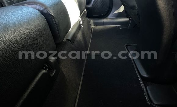 Buy Used Honda CR-V White Car in Maputo in Maputo Buy Used Honda CR-V White Car in Maputo in Maputo