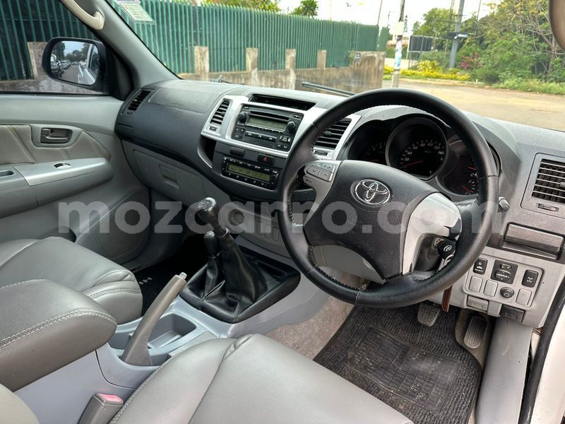 Big with watermark toyota hilux maputo maputo 30717