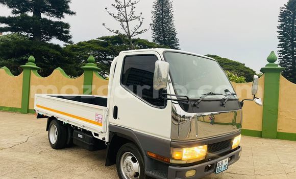 Nunua Ilio tumika Mitsubishi Canter Nyeupe Lori ndani ya Maputo nchini Maputo Nunua Ilio tumika Mitsubishi Canter Nyeupe Lori ndani ya Maputo nchini Maputo