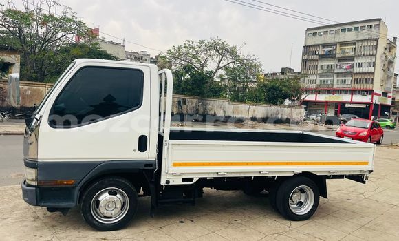 Nunua Ilio tumika Mitsubishi Canter Nyeupe Lori ndani ya Maputo nchini Maputo Nunua Ilio tumika Mitsubishi Canter Nyeupe Lori ndani ya Maputo nchini Maputo