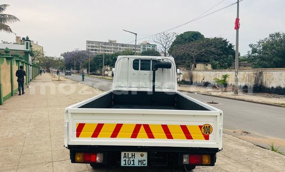 Nunua Ilio tumika Mitsubishi Canter Nyeupe Lori ndani ya Maputo nchini Maputo Nunua Ilio tumika Mitsubishi Canter Nyeupe Lori ndani ya Maputo nchini Maputo