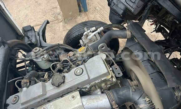 Comprar Usado Mitsubishi 500 Branco Carro em Maputo em Maputo Comprar Usado Mitsubishi 500 Branco Carro em Maputo em Maputo