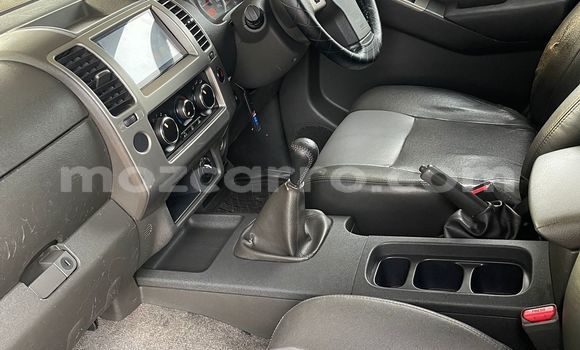 Nunua Ilio tumika Nissan Navara Nyeusi Gari ndani ya Maputo nchini Maputo Nunua Ilio tumika Nissan Navara Nyeusi Gari ndani ya Maputo nchini Maputo