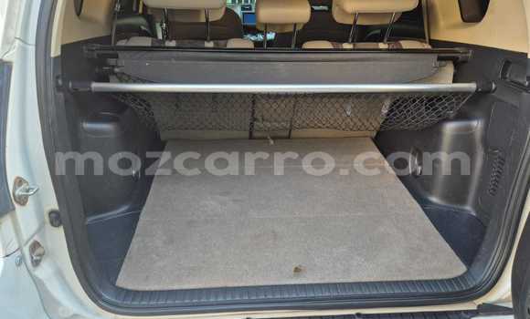 Nunua Ilio tumika Toyota Vanguard Nyeupe Gari ndani ya Maputo nchini Maputo Nunua Ilio tumika Toyota Vanguard Nyeupe Gari ndani ya Maputo nchini Maputo