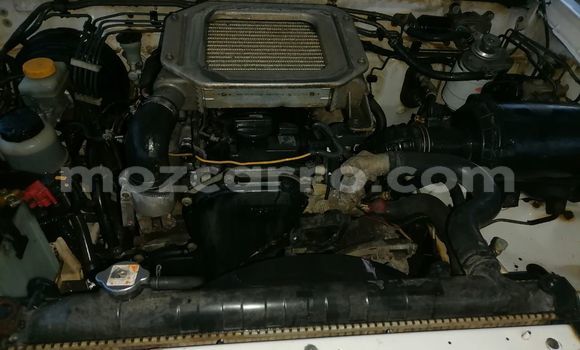 Buy Used Nissan Hardbody White Car in Maputo in Maputo Buy Used Nissan Hardbody White Car in Maputo in Maputo