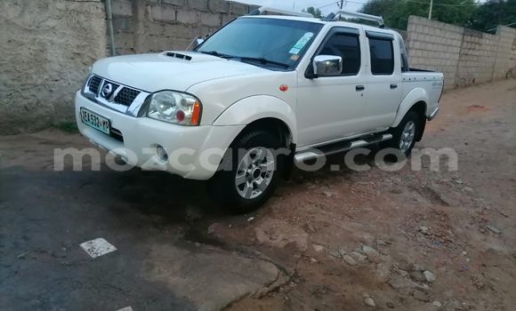 Buy Used Nissan Hardbody White Car in Maputo in Maputo Buy Used Nissan Hardbody White Car in Maputo in Maputo
