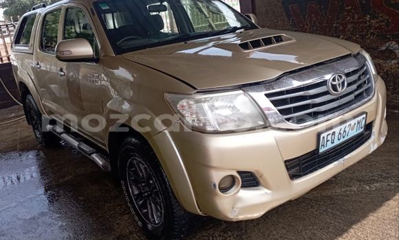 Tenga Tsaru Toyota Hilux Beige Mota in Maputo in Maputo Tenga Tsaru Toyota Hilux Beige Mota in Maputo in Maputo