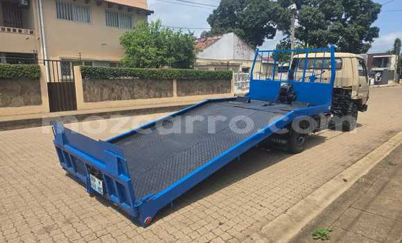 Nunua Ilio tumika Toyota Dyna Brown Gari ndani ya Maputo nchini Maputo Nunua Ilio tumika Toyota Dyna Brown Gari ndani ya Maputo nchini Maputo