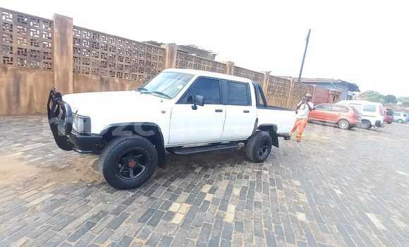 Buy Used Toyota Hilux White Car in Maputo in Maputo Buy Used Toyota Hilux White Car in Maputo in Maputo