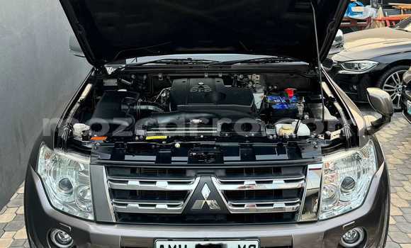 Tenga Tsaru Mitsubishi Pajero Bhurawuni Mota in Maputo in Maputo Tenga Tsaru Mitsubishi Pajero Bhurawuni Mota in Maputo in Maputo