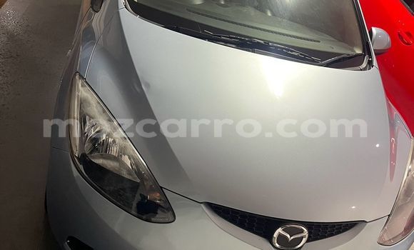 Comprar Usado Mazda Demio Azul Carro em Maputo em Maputo Comprar Usado Mazda Demio Azul Carro em Maputo em Maputo