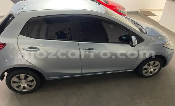 Comprar Usado Mazda Demio Azul Carro em Maputo em Maputo Comprar Usado Mazda Demio Azul Carro em Maputo em Maputo