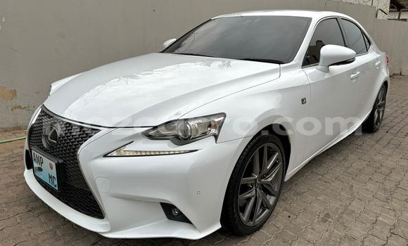 Nunua Mpya Lexus IS Nyeupe Gari ndani ya Maputo nchini Maputo