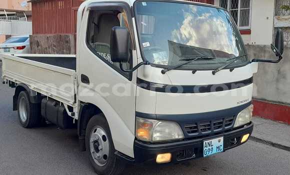 Comprar Novo Toyota Dyna Branco Caminhão em Maputo em Maputo