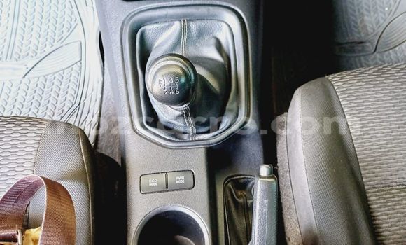 Nunua Ilio tumika Toyota Hiluxe Revo Nyeupe Gari ndani ya Maputo nchini Maputo Nunua Ilio tumika Toyota Hiluxe Revo Nyeupe Gari ndani ya Maputo nchini Maputo