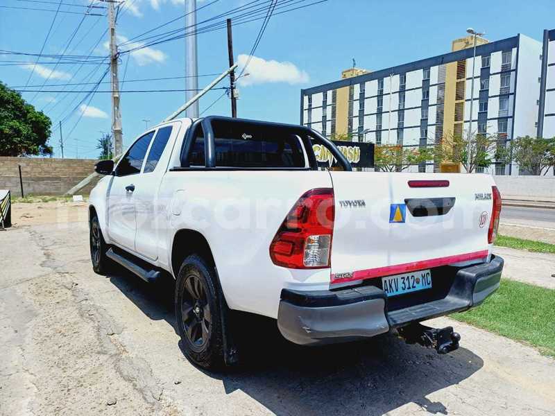 Big with watermark toyota hiluxe revo maputo maputo 30802