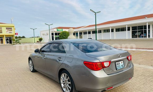 Comprar Novo Toyota Mark X Prata Carro em Maputo em Maputo Comprar Novo Toyota Mark X Prata Carro em Maputo em Maputo